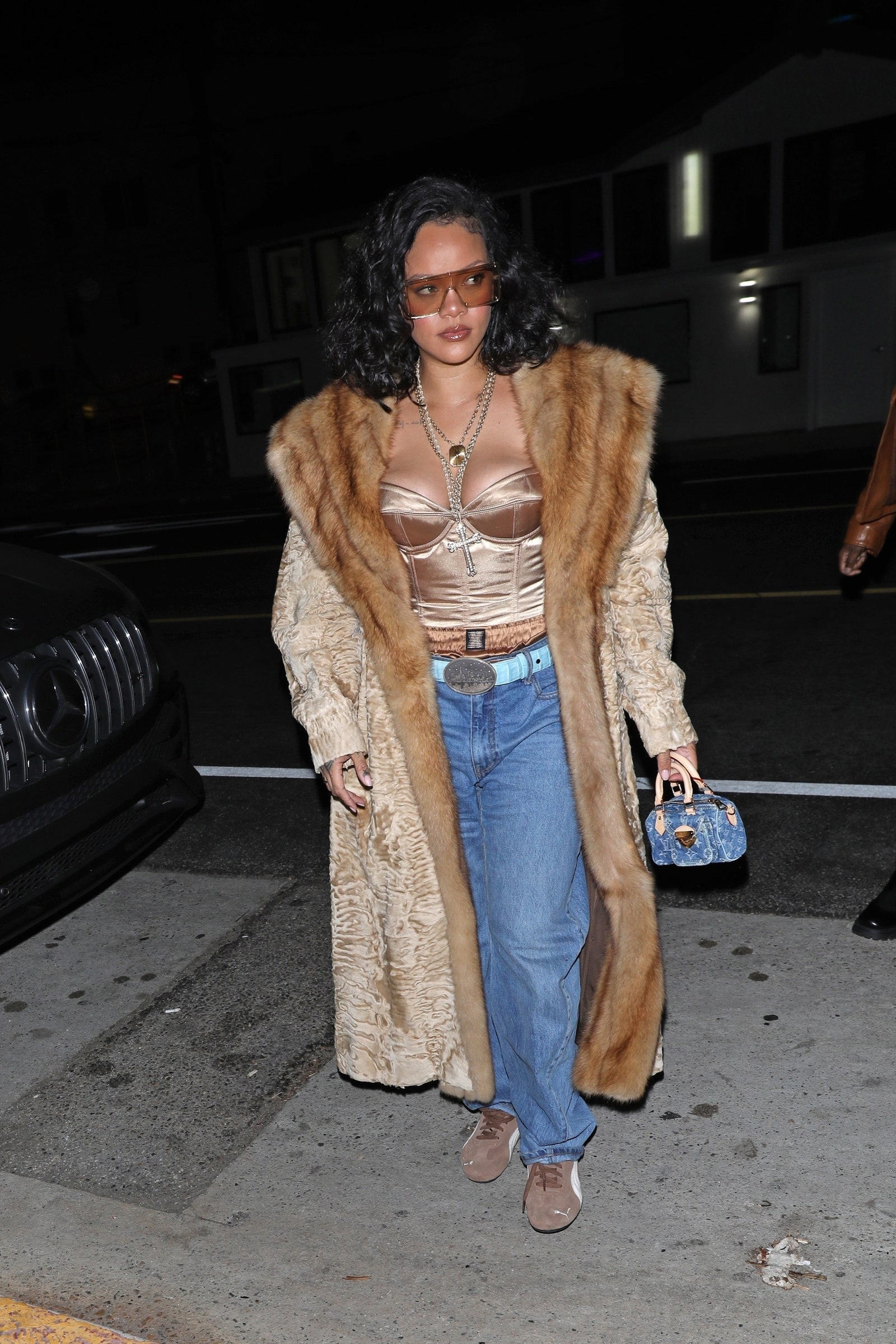 Santa Monica CA exclusive singer Rihanna looks like she always sees attending a dinner event...