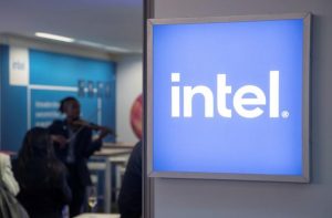 Bosses of top U.S. chipmakers plan to visit Washington next week to discuss Biden administration's plans to expand their high-level chip route to China.