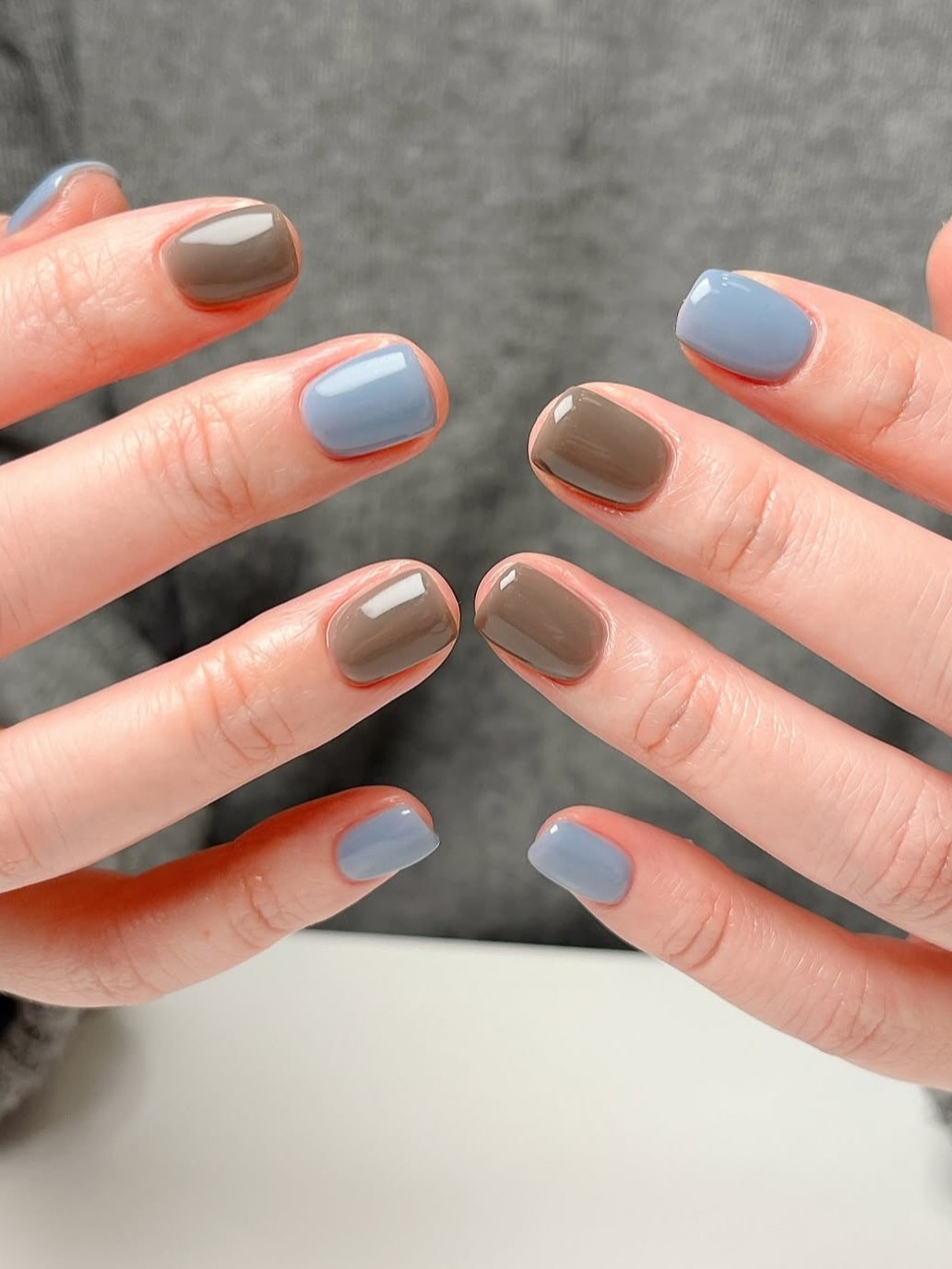 Images may contain fingers and cosmetics on body parts