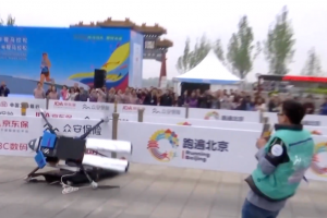 Robots fall during Chinese humanoid race