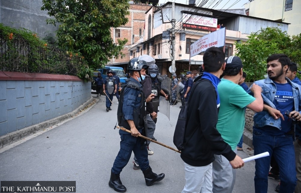 Police station in Gwarko, Nepal directs protesters; photojournalist abuse