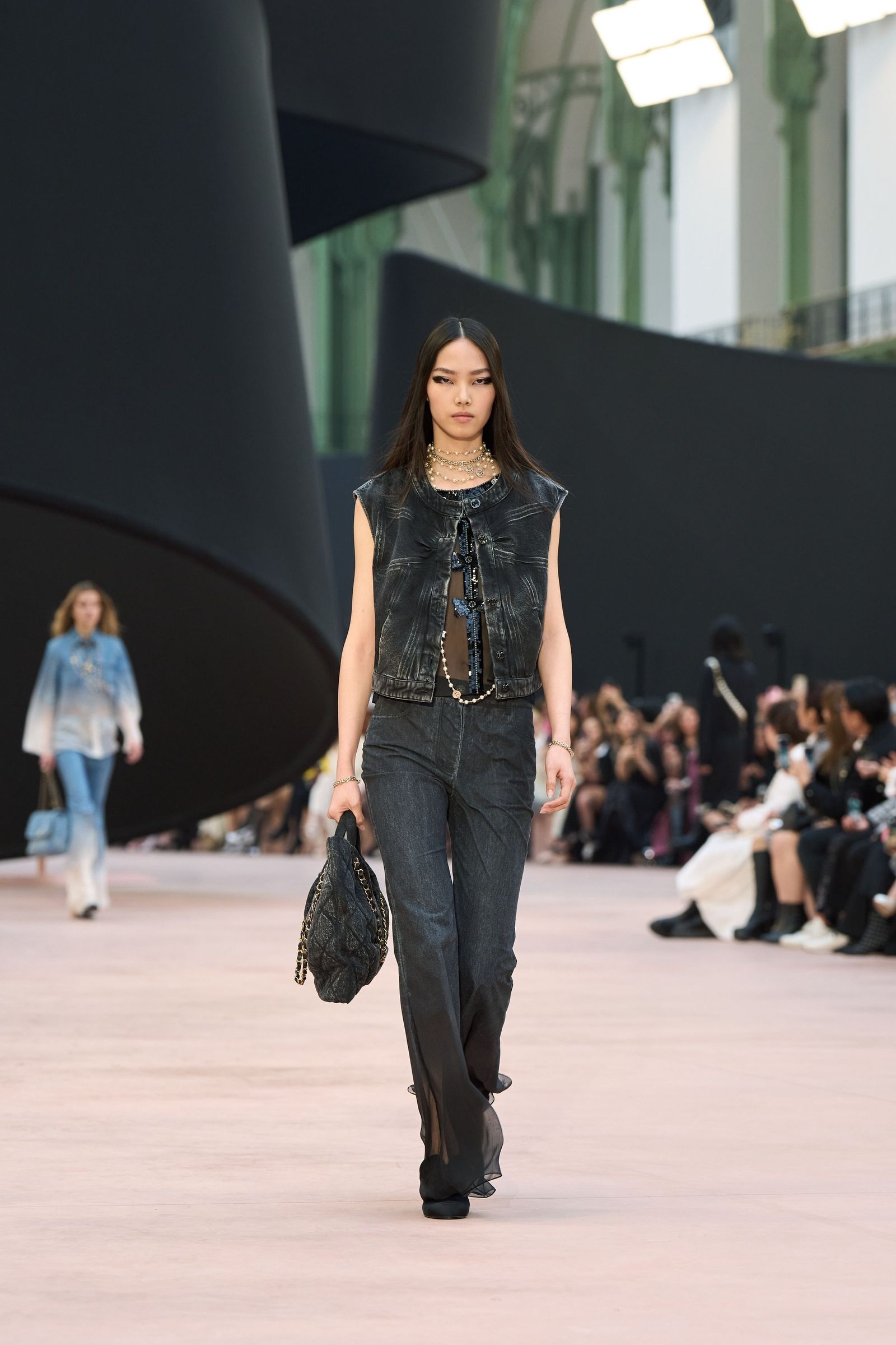 Images may contain Fei Fei Sun Clothing Pants Fashion Accessories Bag Tote Bag Adult Jeans Shoes and Shoes