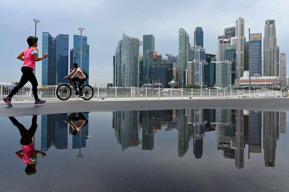 Topshot-Singapore-pressonomy