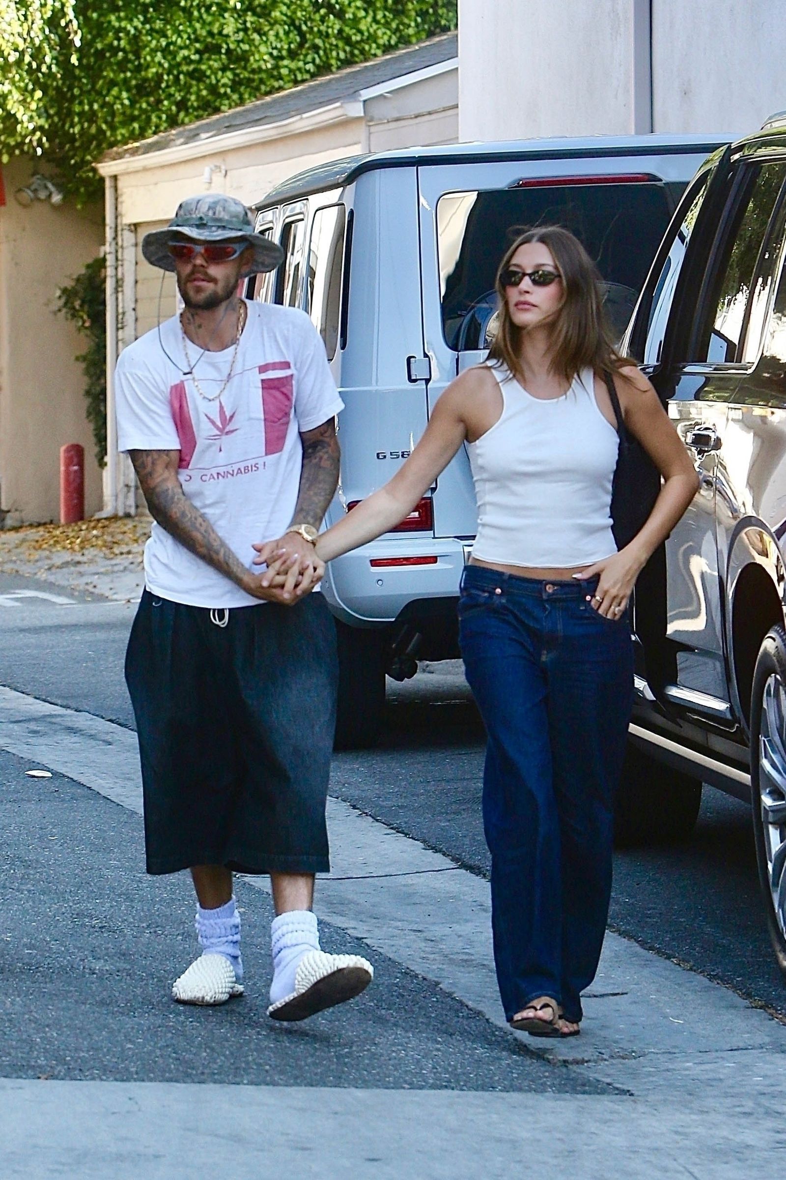 Justin and Hailey Bieber stop for smoothies after having children's birthday party in Los Angeles