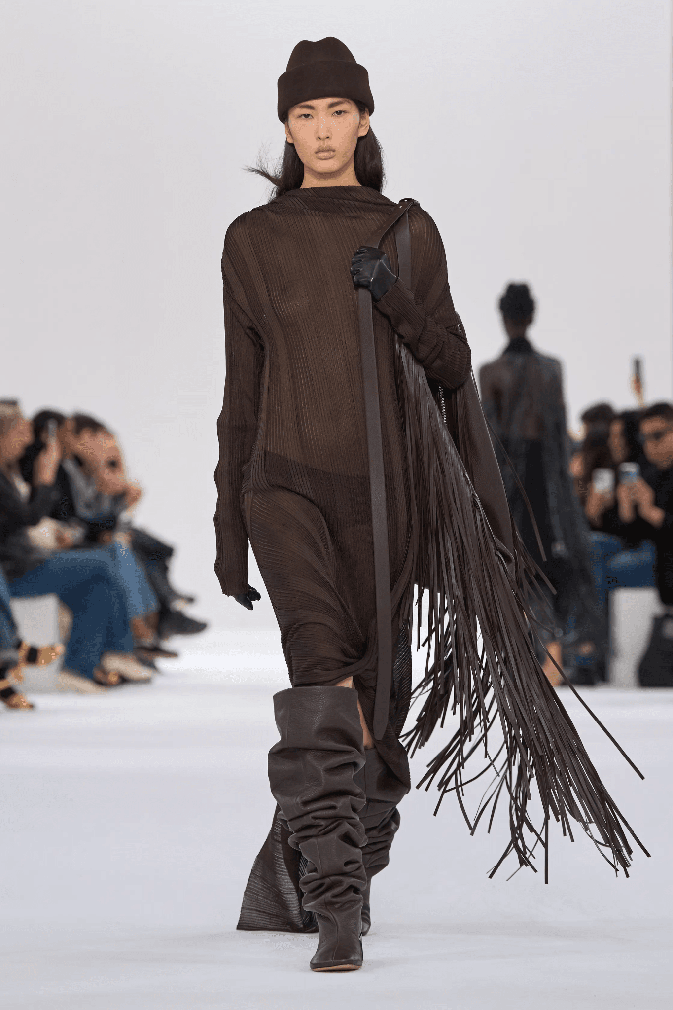 10 pieces of clothing and boots combo, all in autumn