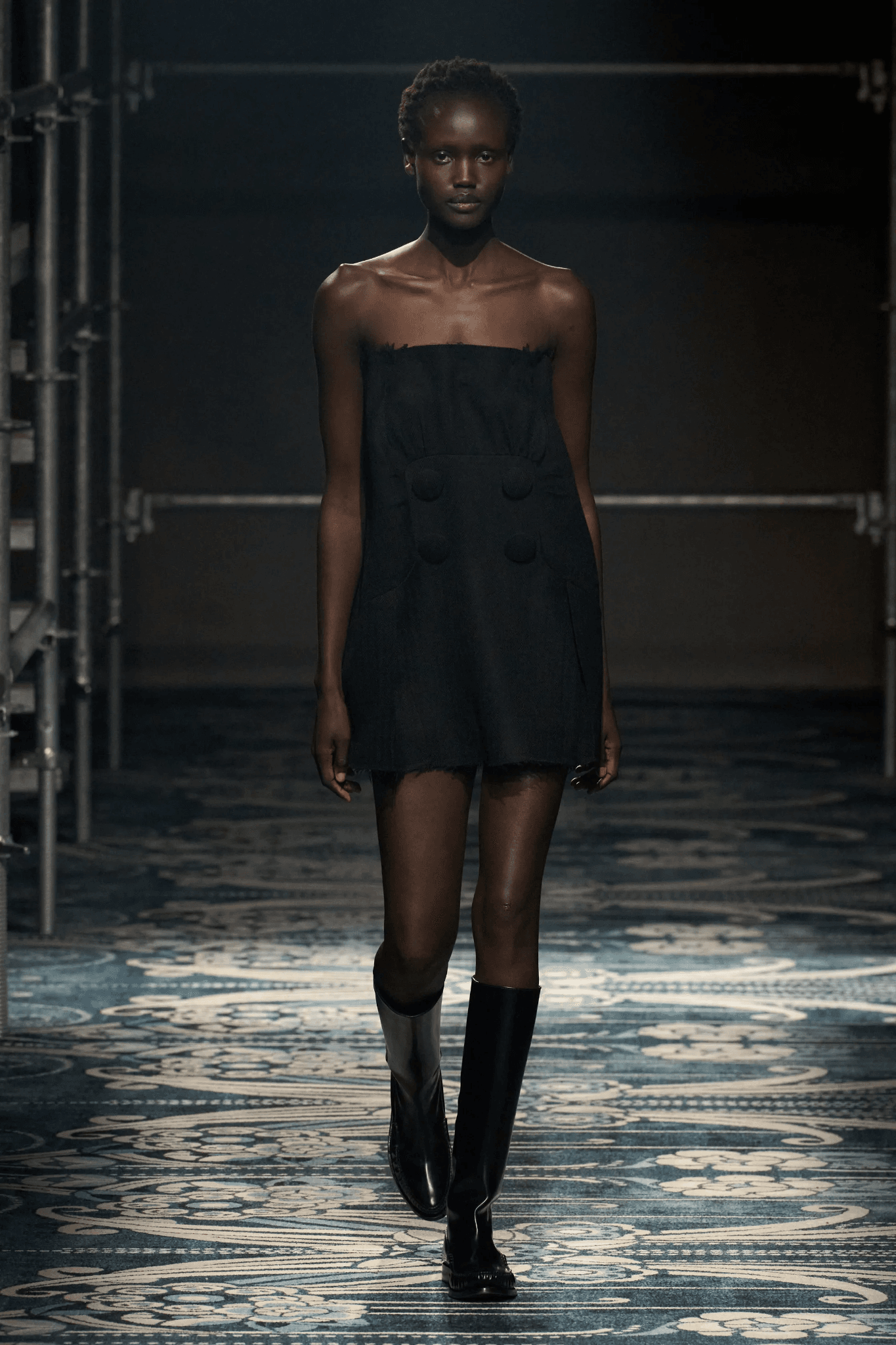 10 pieces of clothing and boots combo, all in autumn