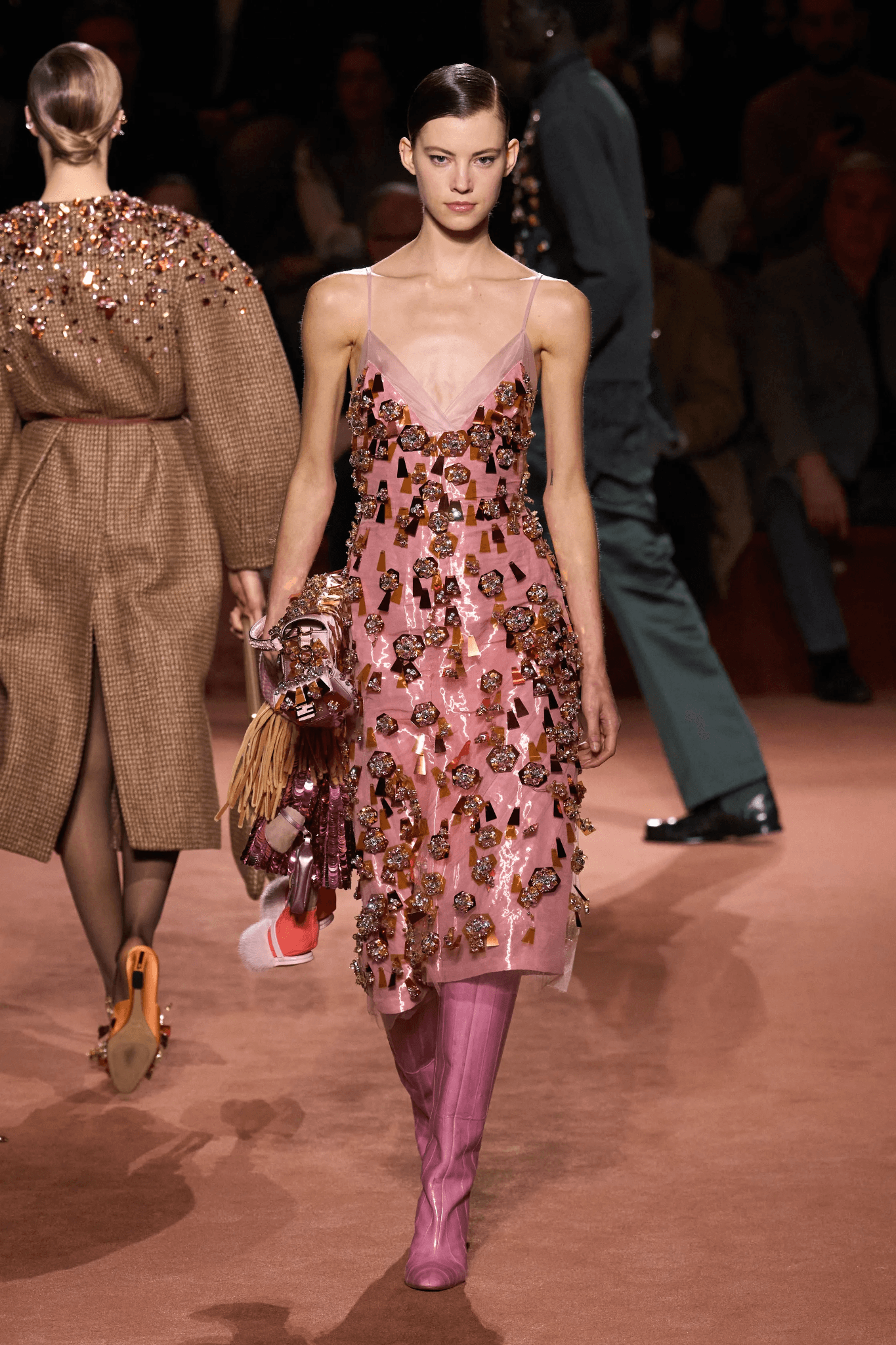 10 pieces of clothing and boots combo, all in autumn