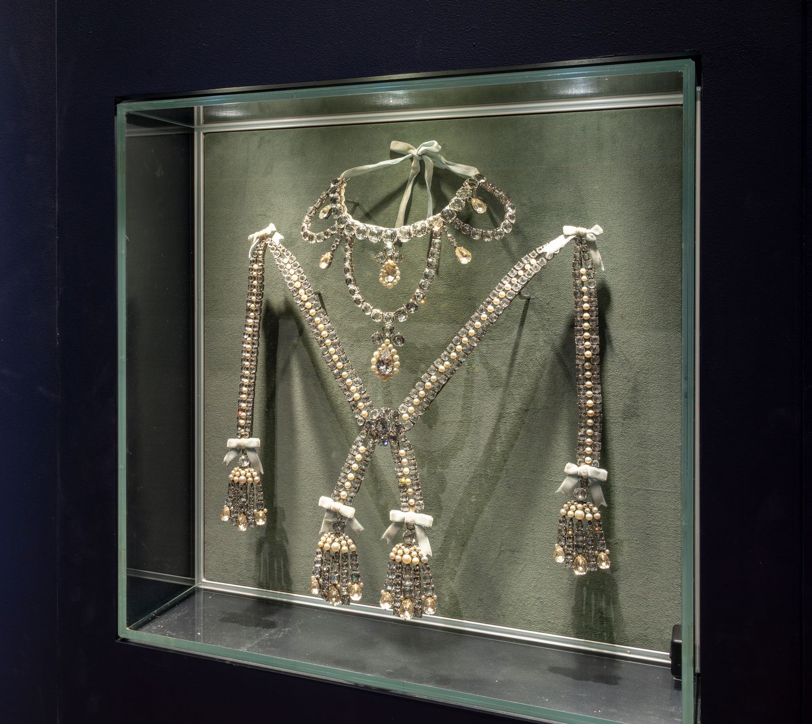 A replica of the necklace in the infamous 