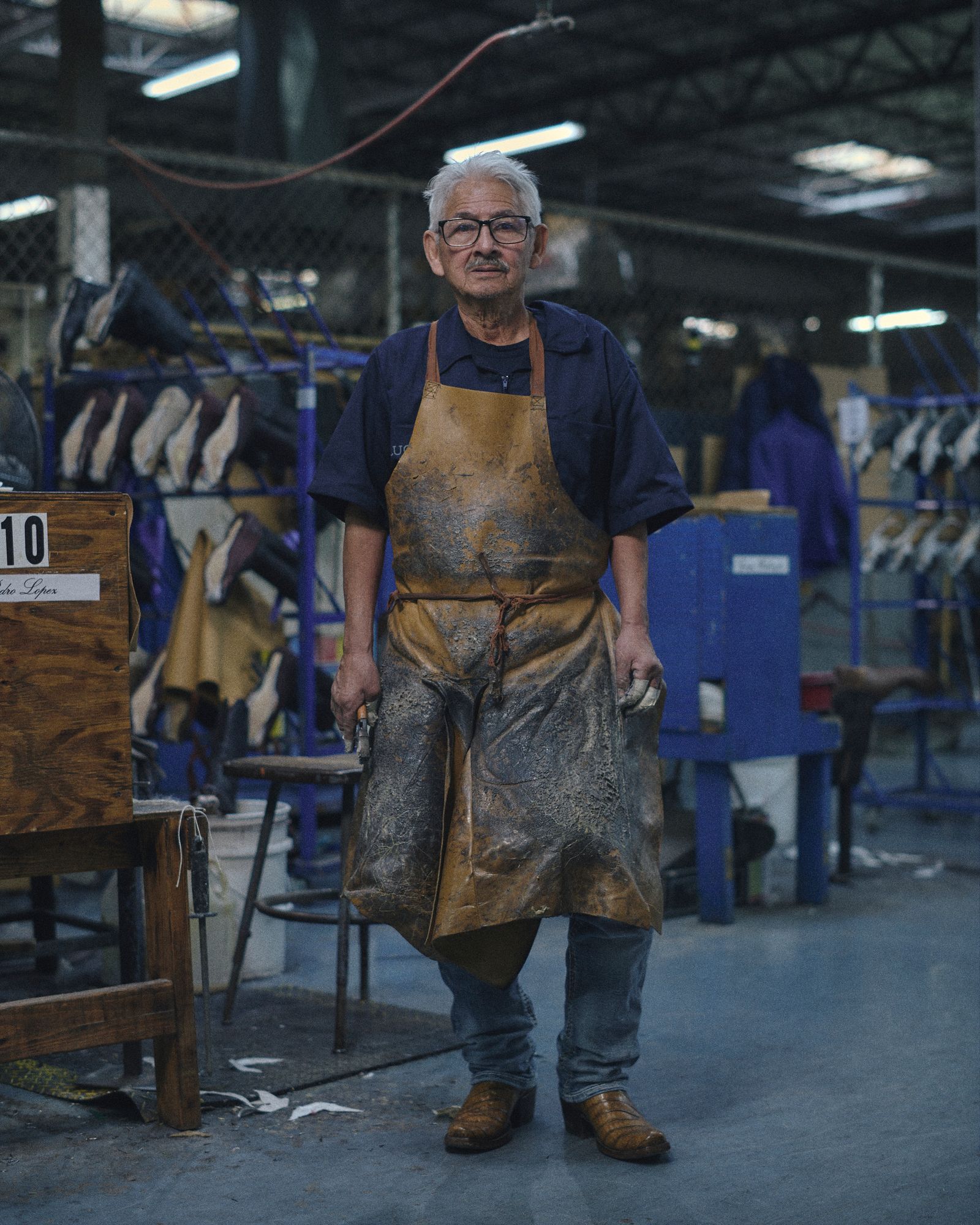Craftsman boot maker Pedro 
