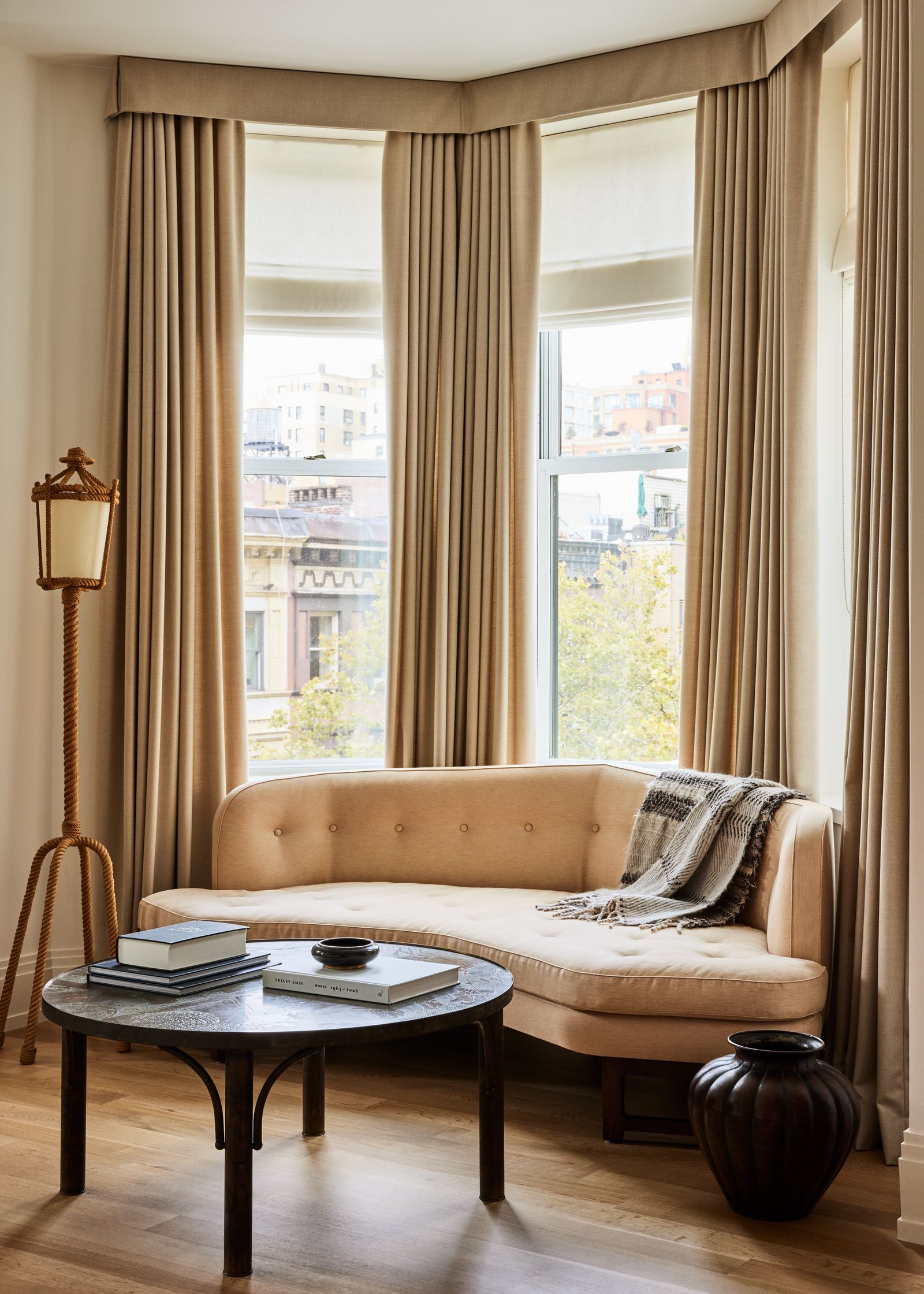 14 Interior Designers Recommend the Best Places to Buy Sofas