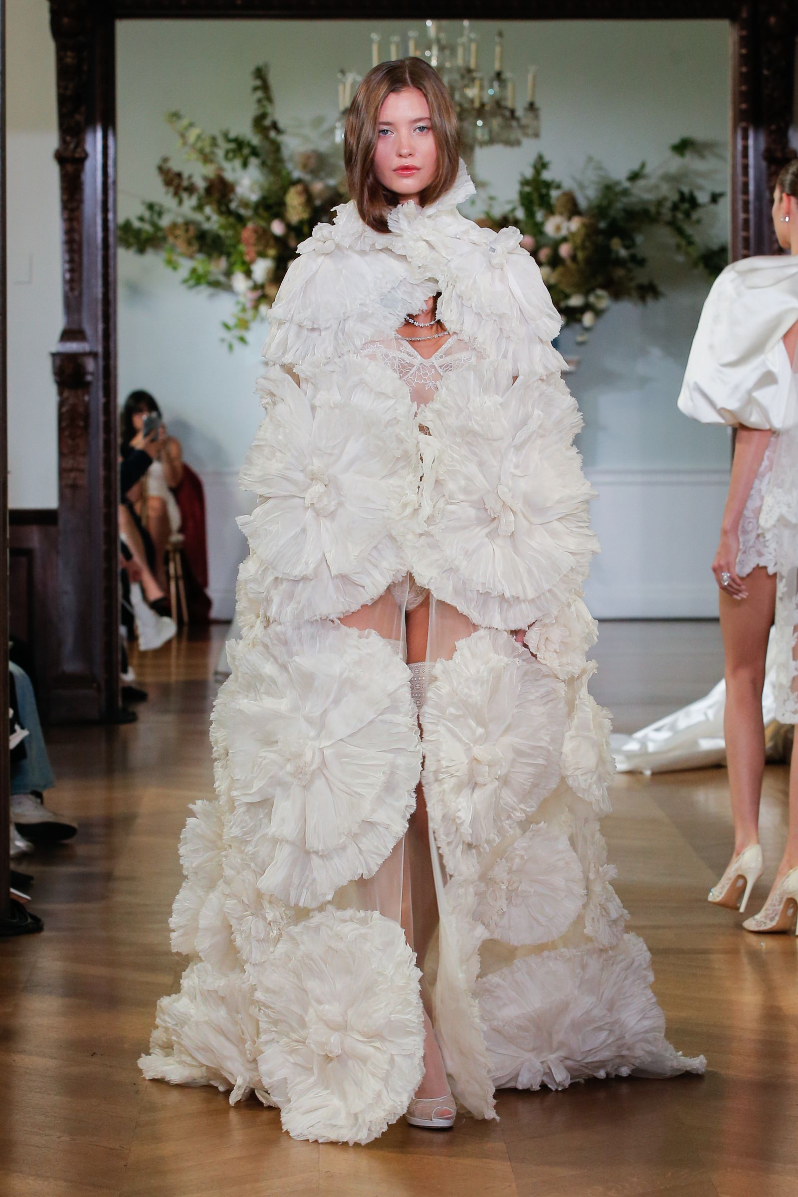 Monique Lhuillier Fall 2026 Wedding Dresses New York October 14, 2025