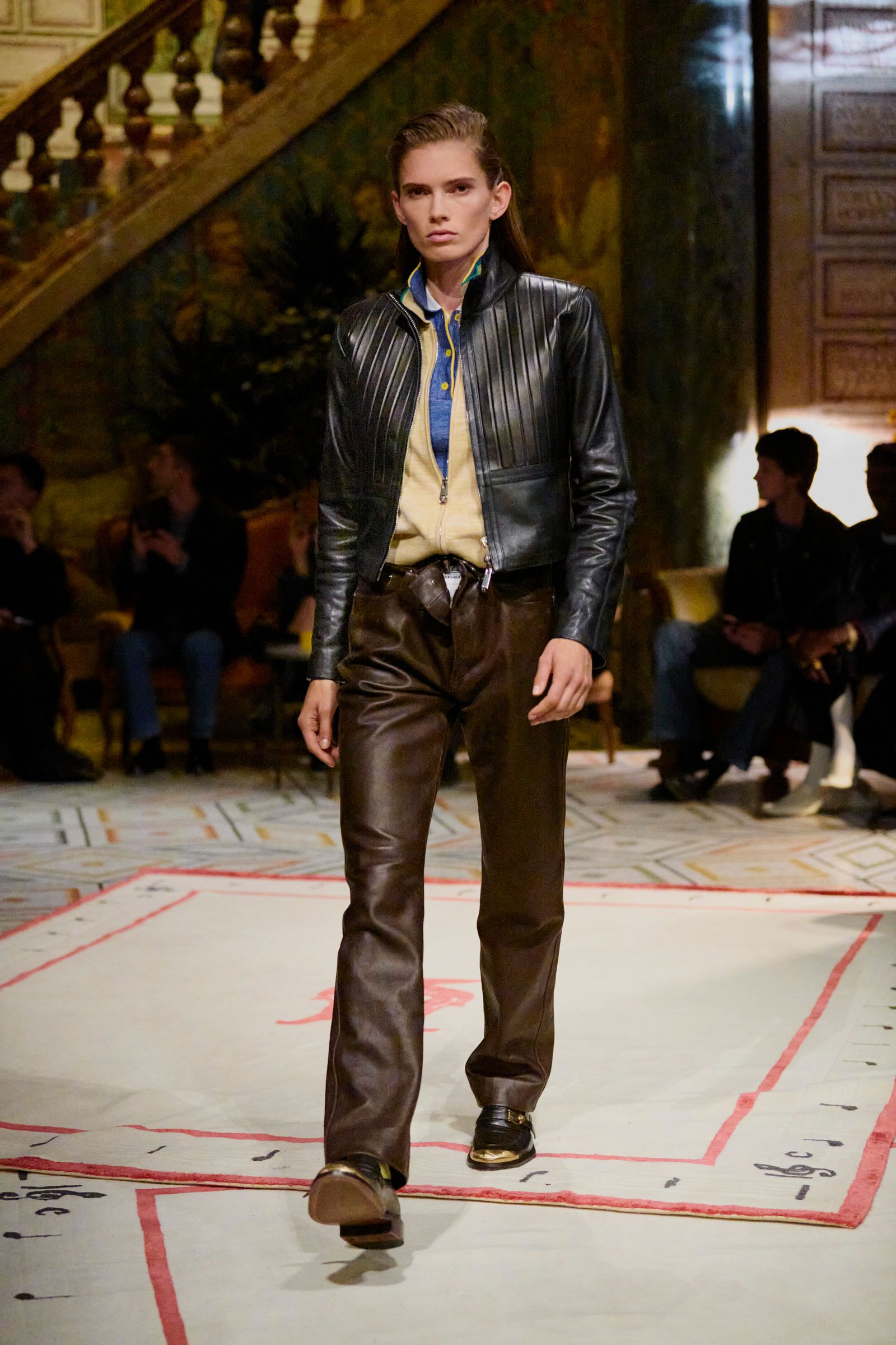 How to style a cardigan based on the latest fashion shows