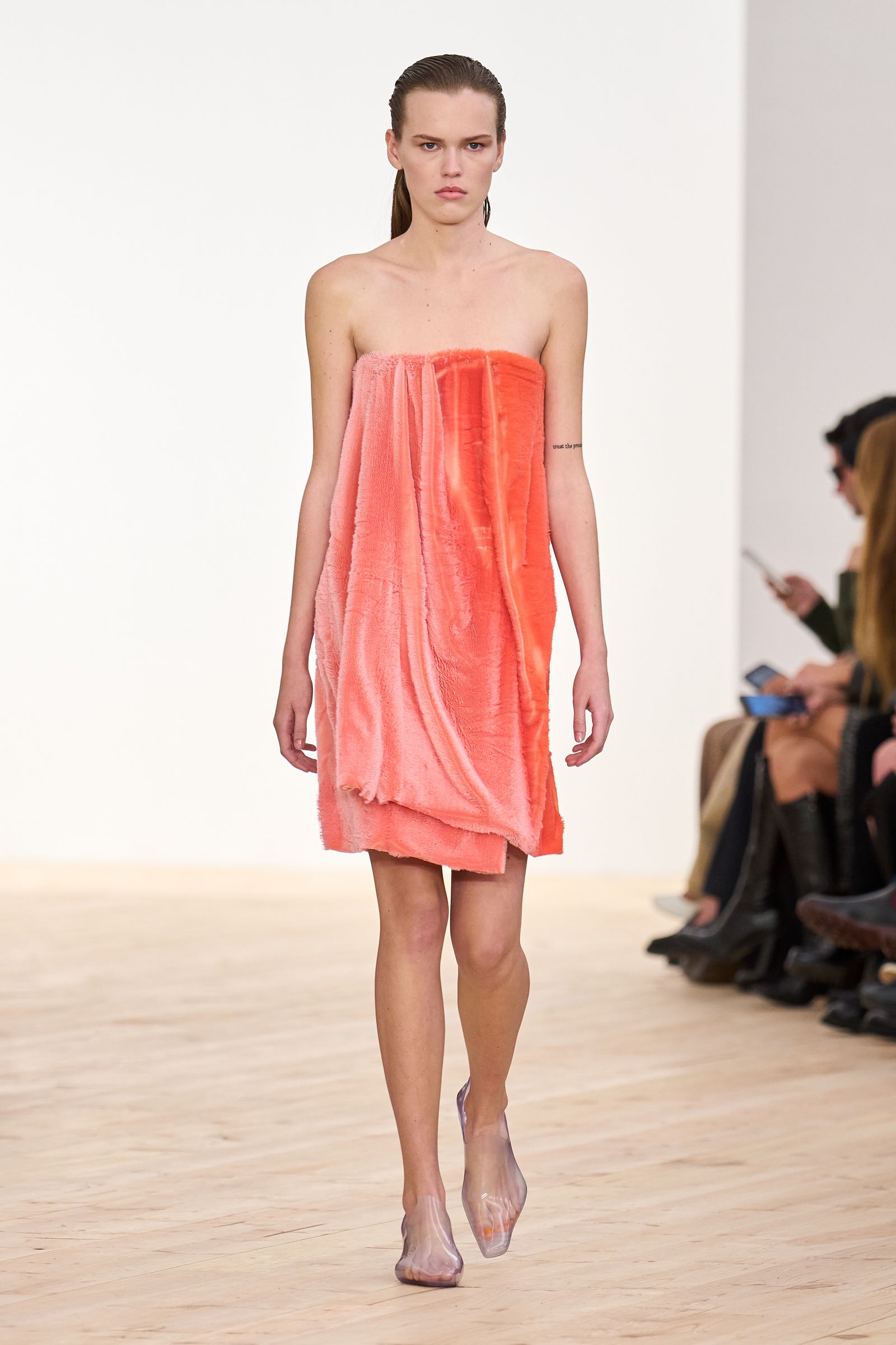 Loewe 2026 spring ready-to-wear