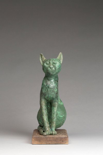 Bronze sculpture of a cat from ancient Egypt. 