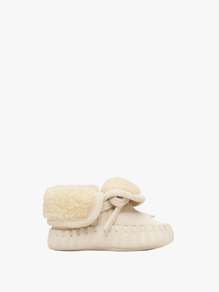 Image may contain: clothing, shoes and sneakers