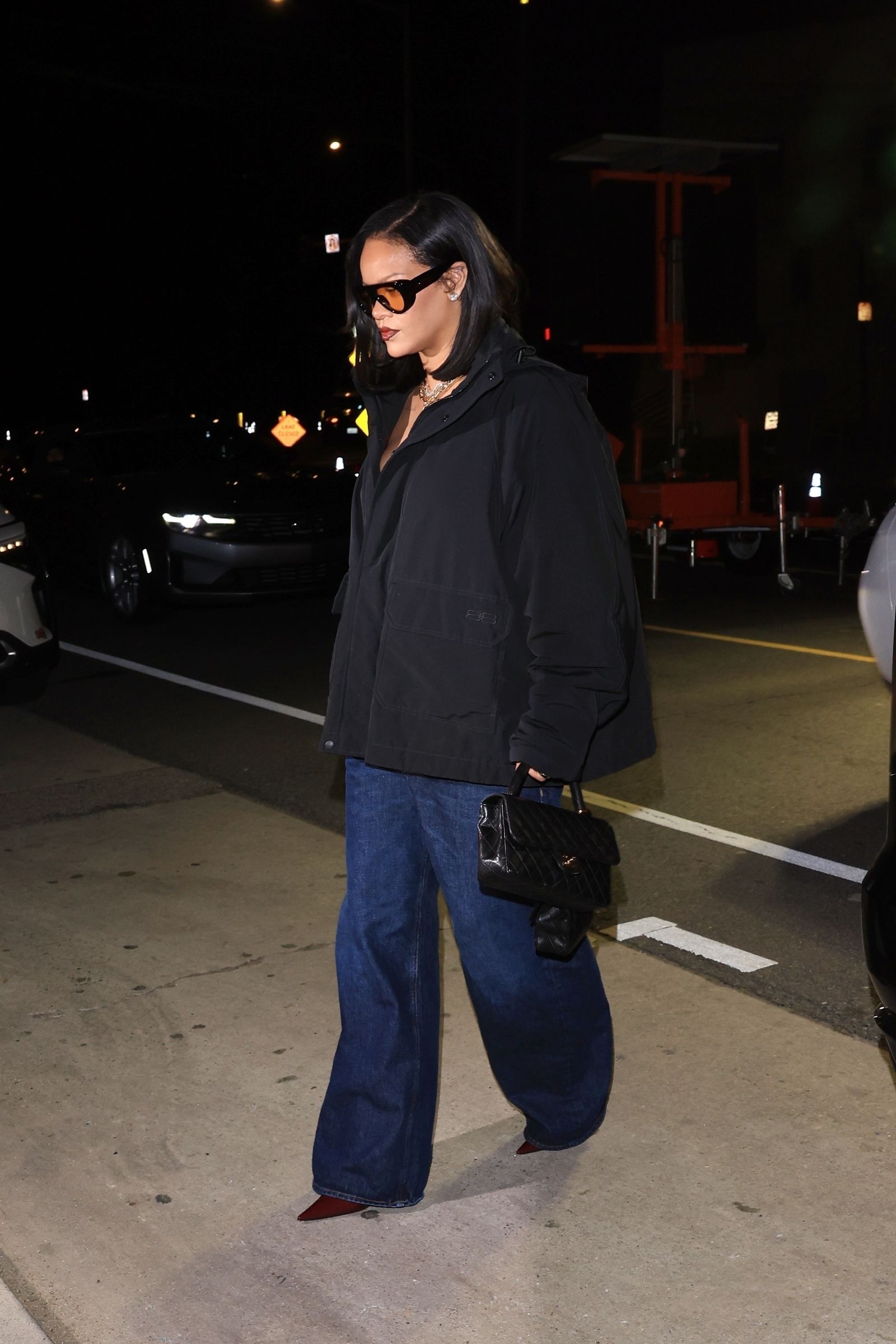Singer Rihanna enjoys dinner at Giorgio Baldi in Santa Monica