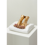 Foot sculpting, medium pedicure.