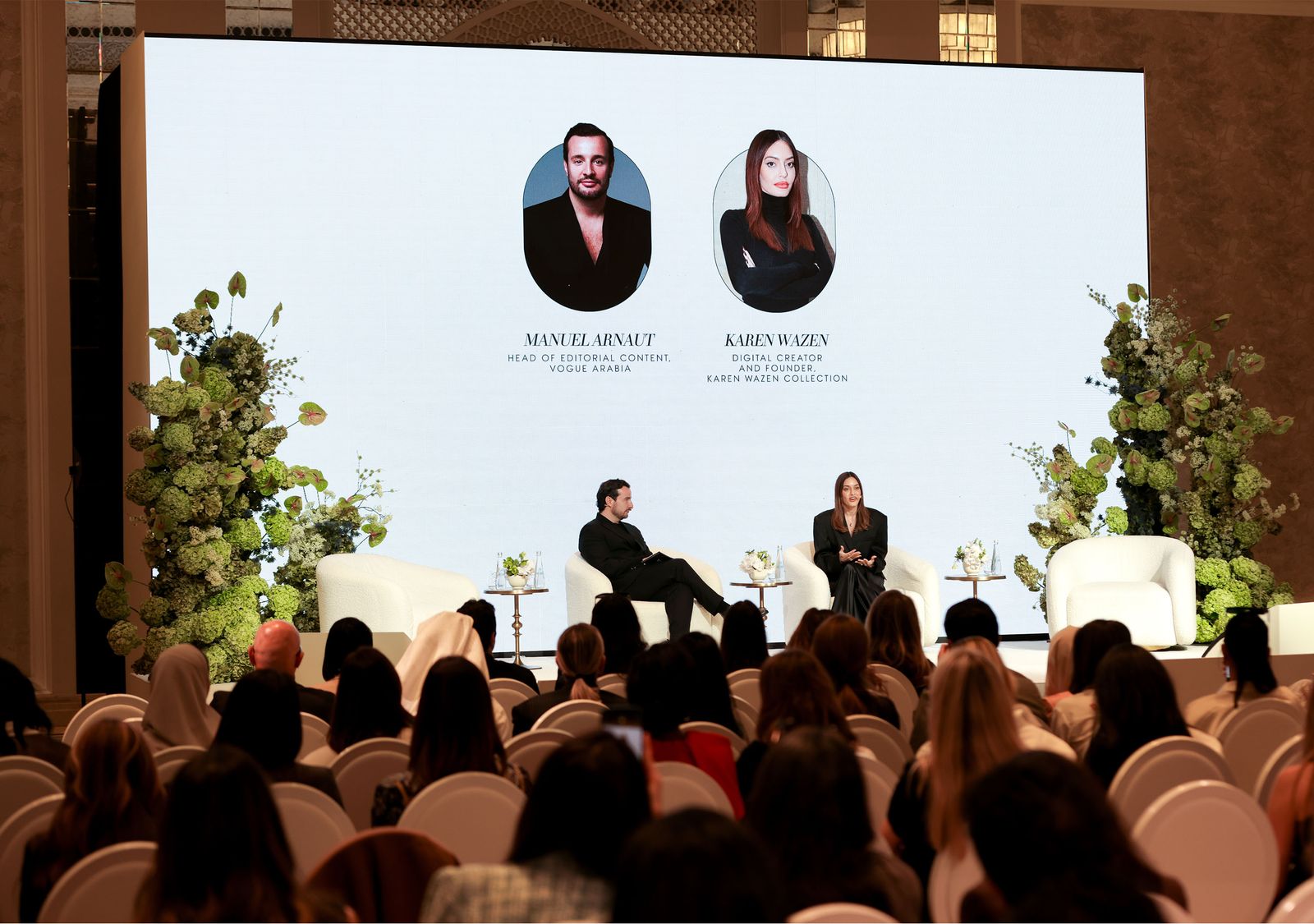 Image may contain Gizele Thakral Gizele Oliveira people, crowd, adult advertising, face, head and audience