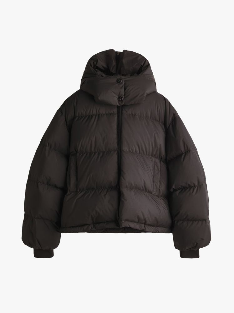 Image may contain: clothes, coats, jackets, hoodies, knitwear, sweaters, sweatshirts and hoods