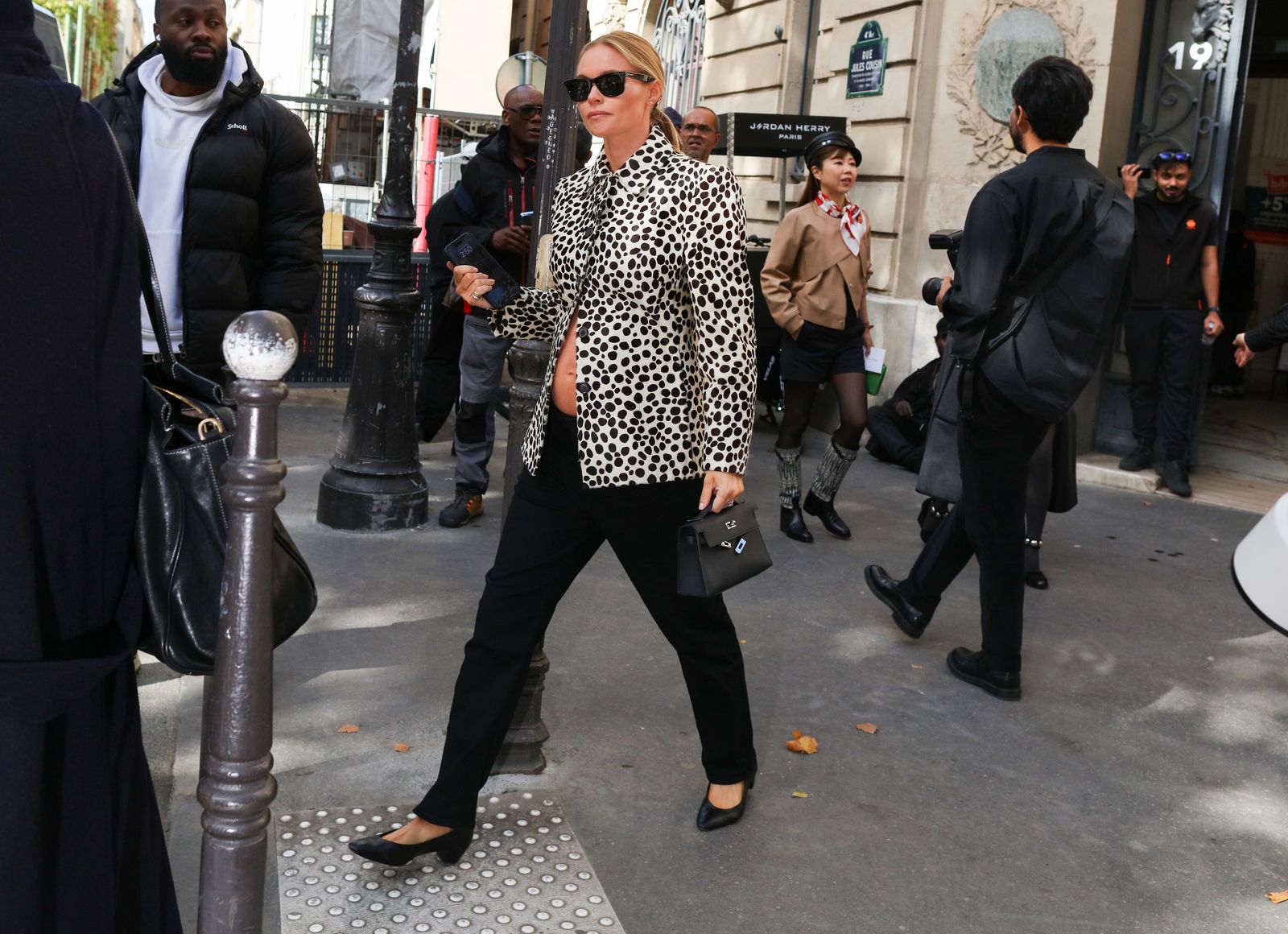 6 street-style proven ways to style black pants