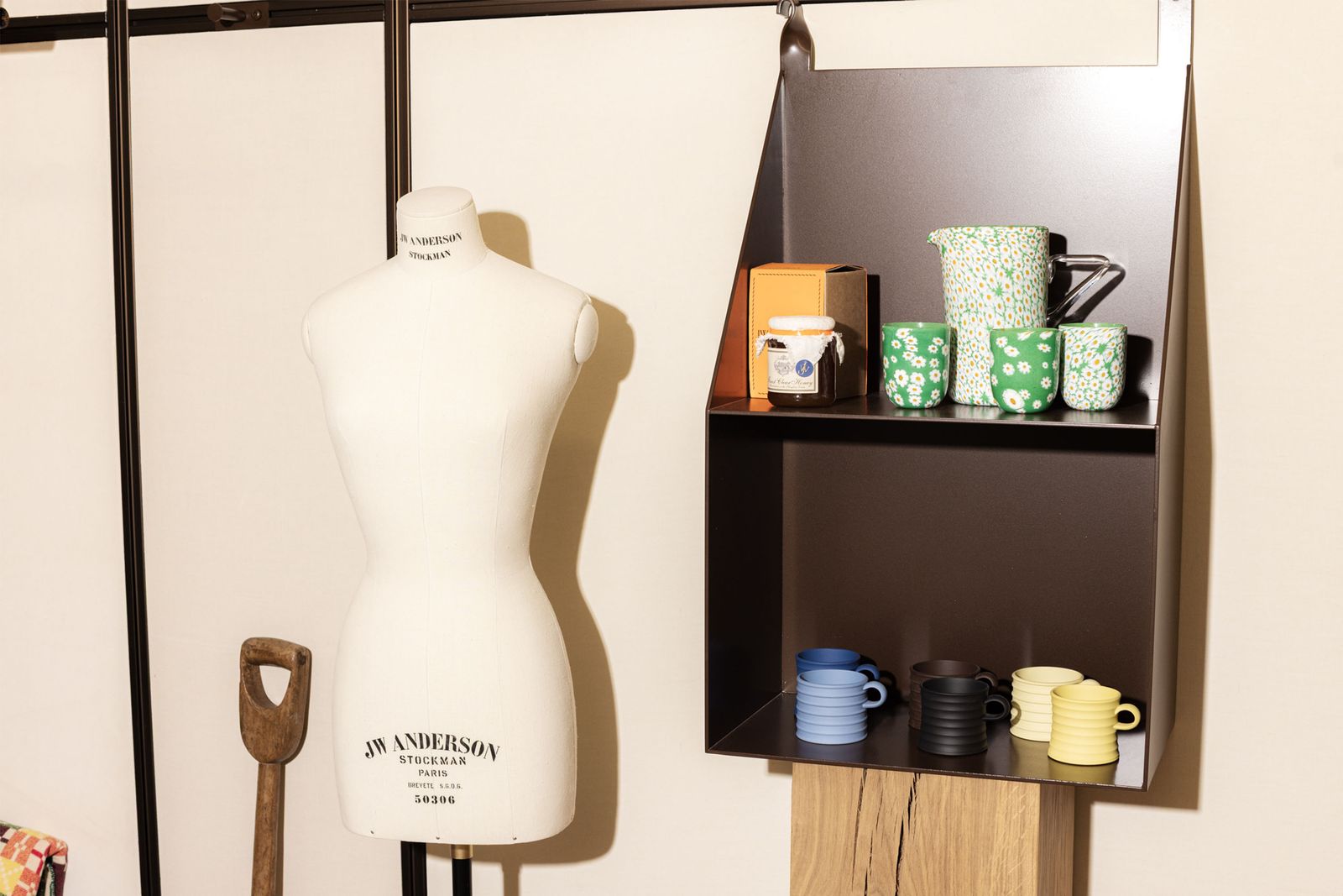 Image may contain people and cups