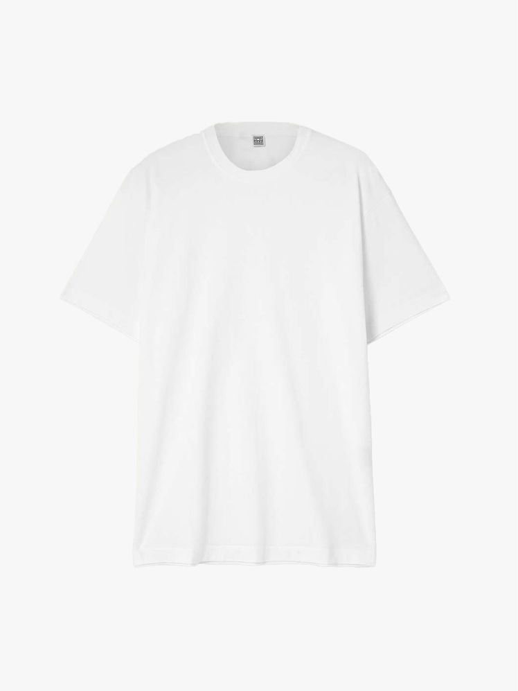 Image may contain: clothes, t-shirt, sleeves and long sleeves