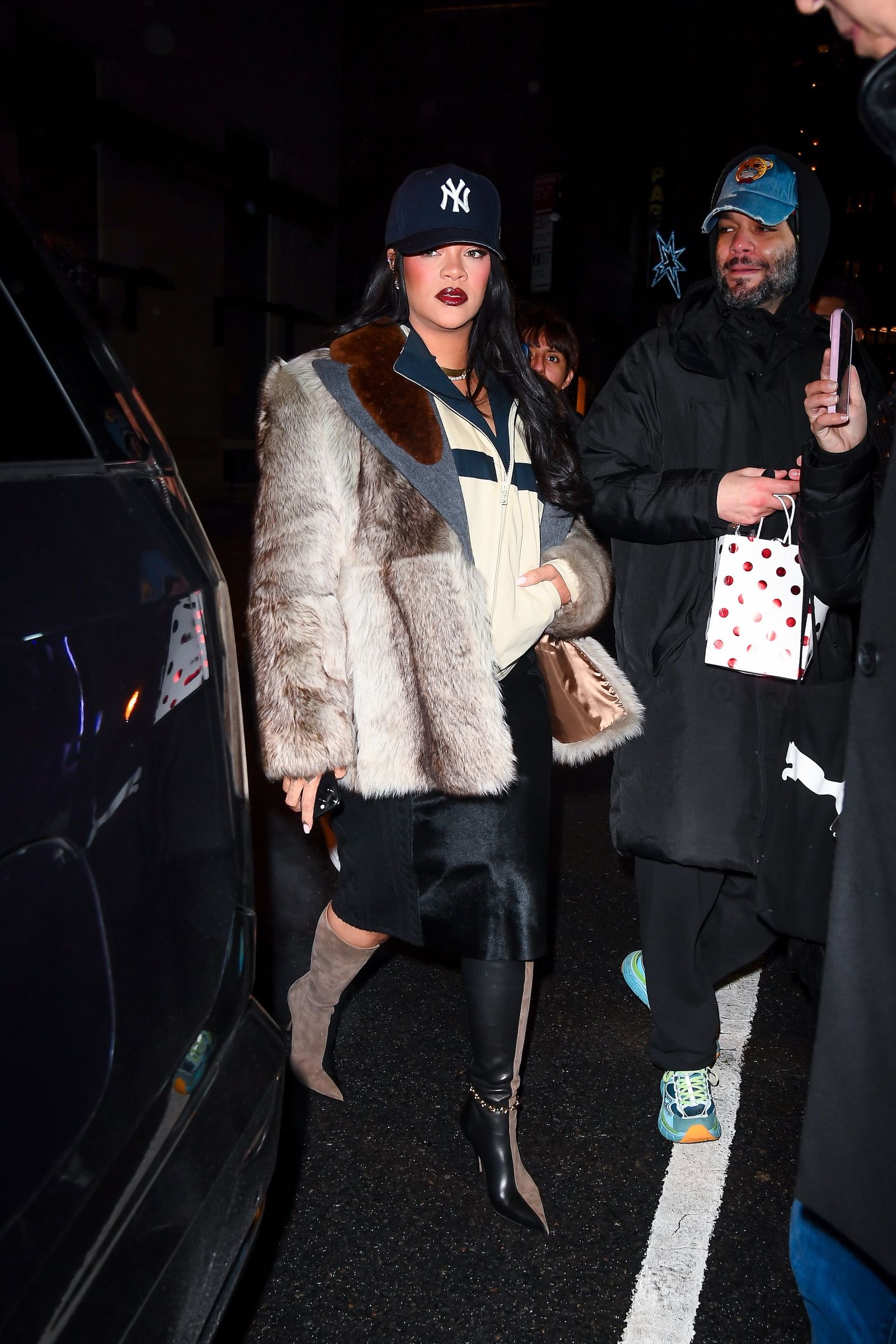 New York January 17 On January 17, 2026, Rihanna appeared in Manhattan, New York.