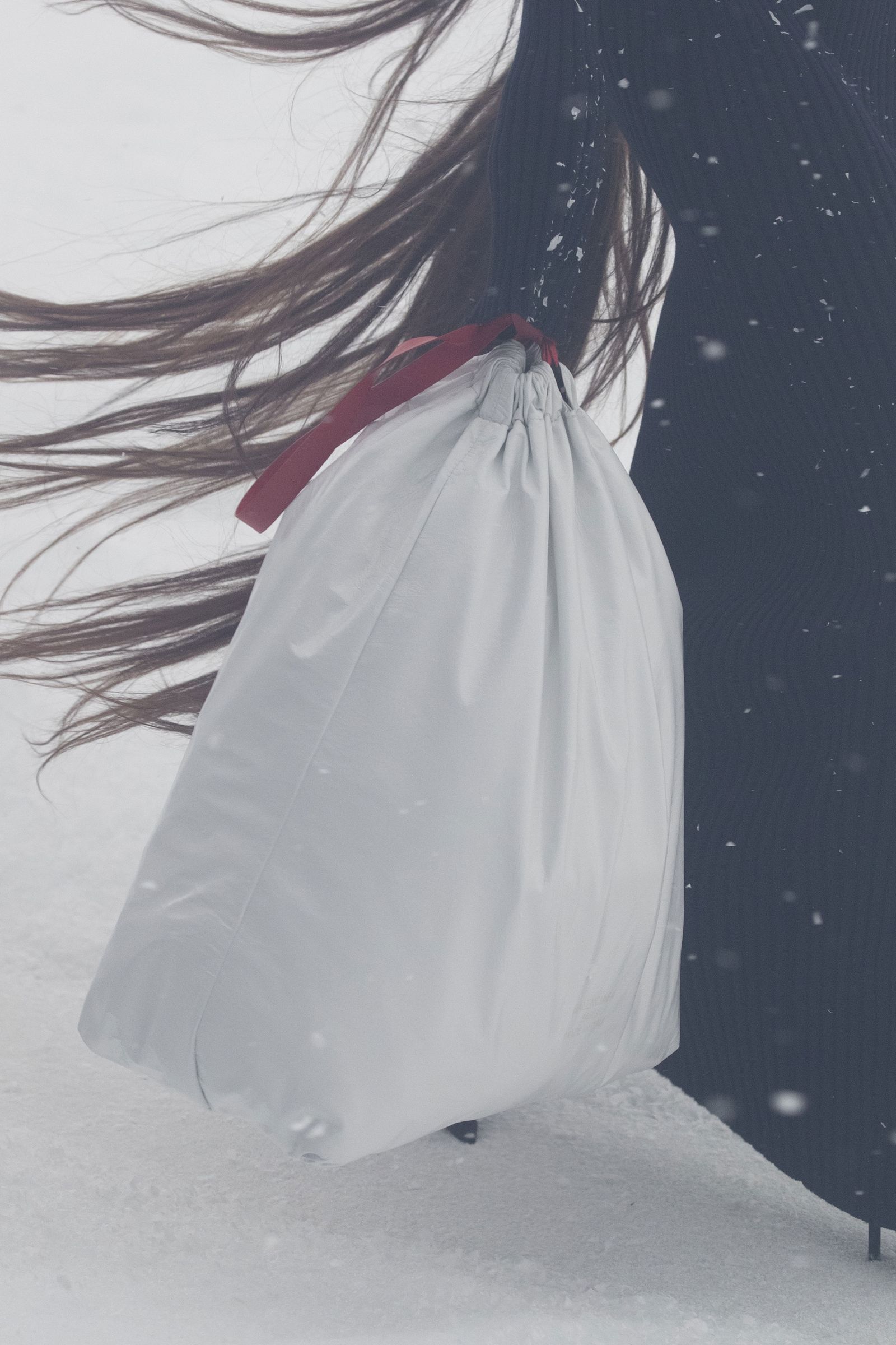 Image may contain Outfits Evening Dresses Fashion Dresses Robe Dresses Wedding Wedding Dresses and Sleeves