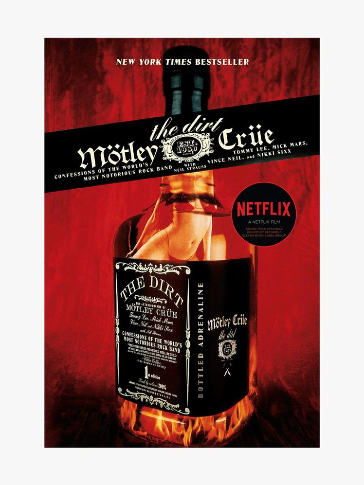 Image may contain: Drink, Liquor, Alcohol, Beverage, and Whisky