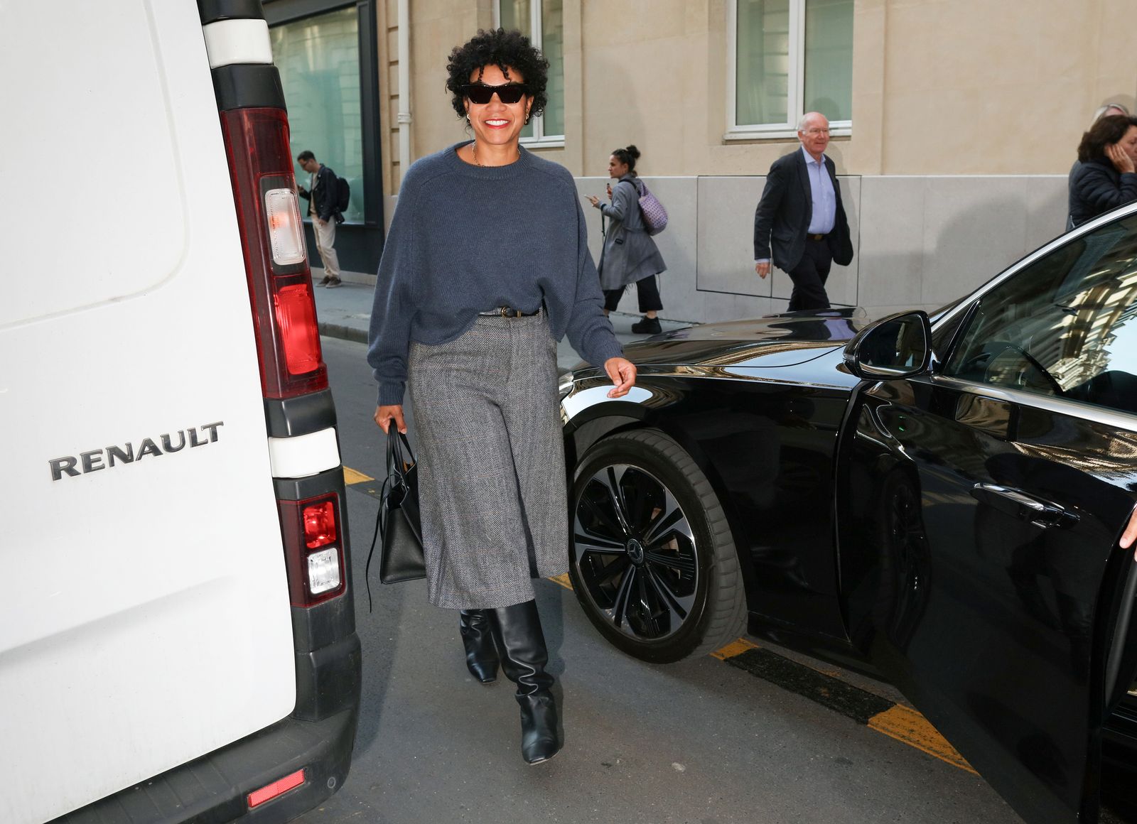 9 Chic Ways to Style Gray Knitwear for Winter 2026 Based on the Street Style Scene