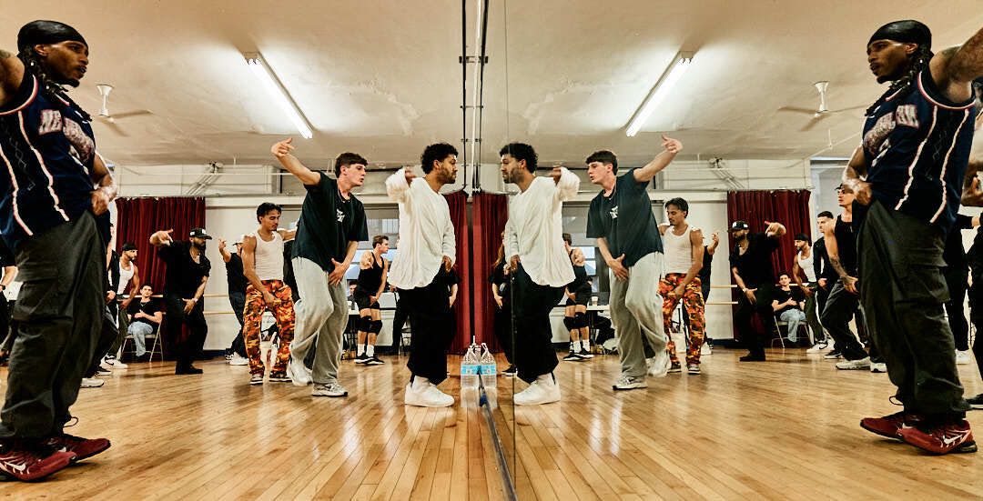 Image may contain Mido Hamada Mrcio Roberto dos Santos People Dancing Leisure Activities and Adults