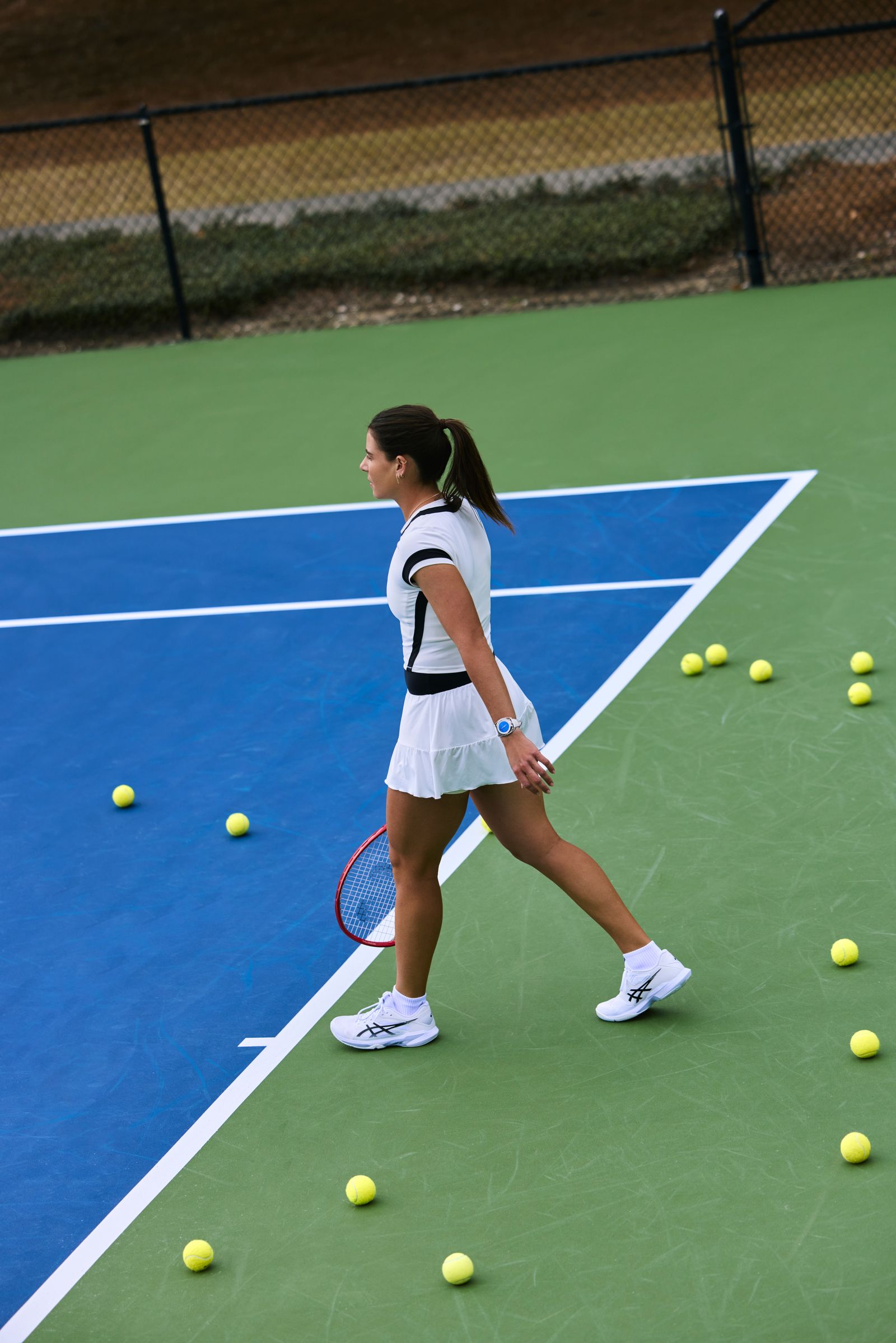 Image may contain Ágatha Bednarczuk Ball Sport Tennis Tennis people teenager playing tennis and racket