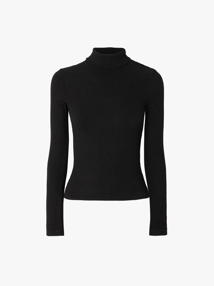 Image may contain: clothes, long sleeves, sleeves, knitwear and sweater