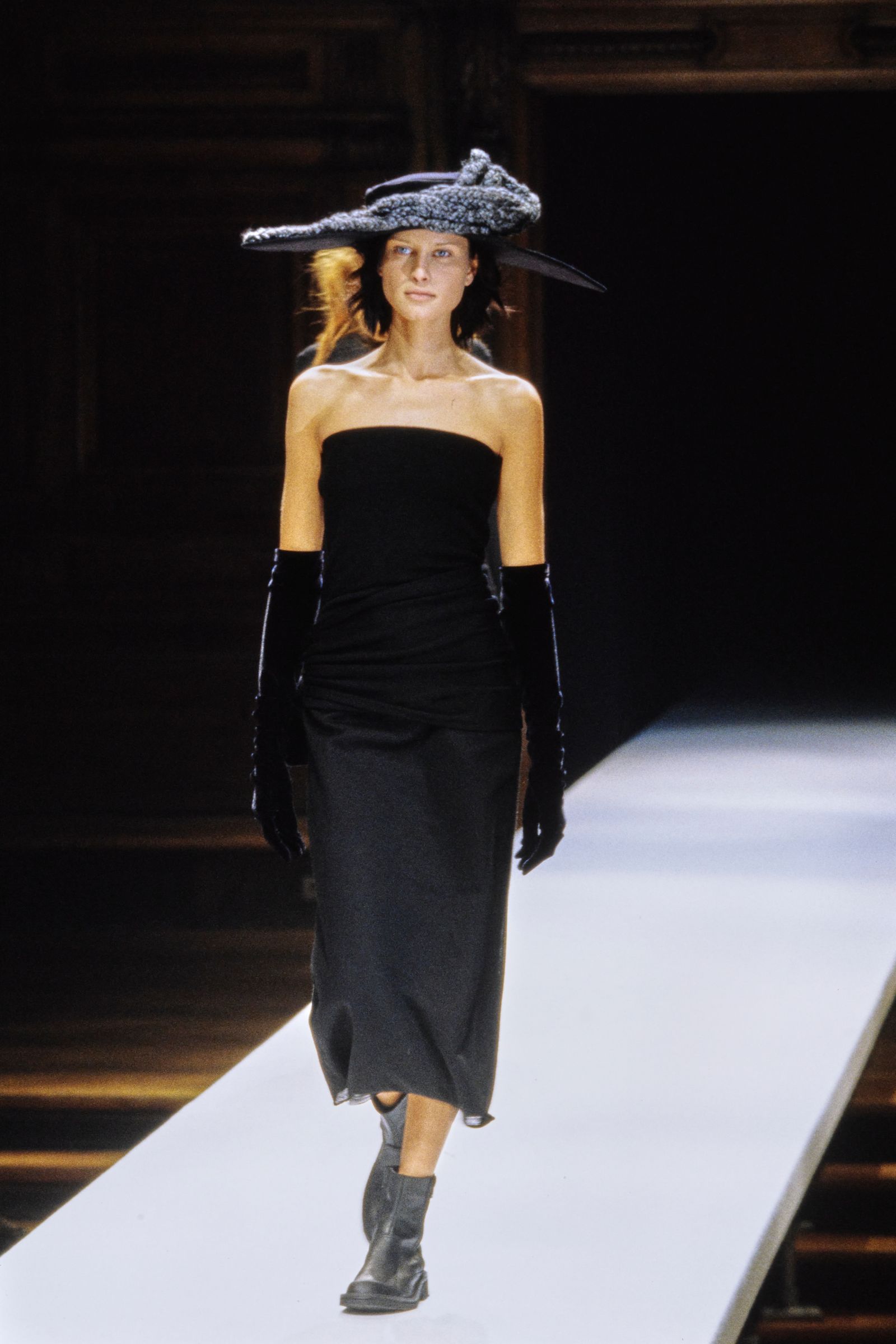 Yohji Yamamoto autumn 1998 ready-to-wear.