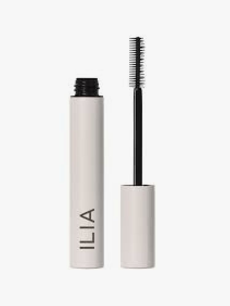 Image may contain: cosmetics and mascara