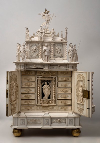 Wilhelm Beuoni Knoll, ivory Kunstkammer cabinet (circa 1730).