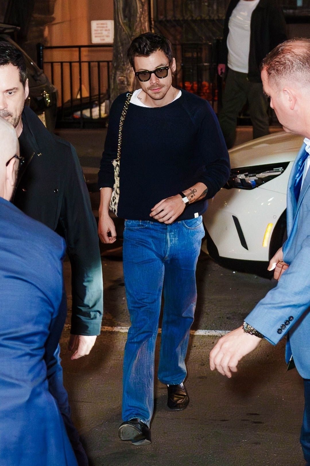 Harry Styles arrives in New York for 'Saturday Night Live' dinner