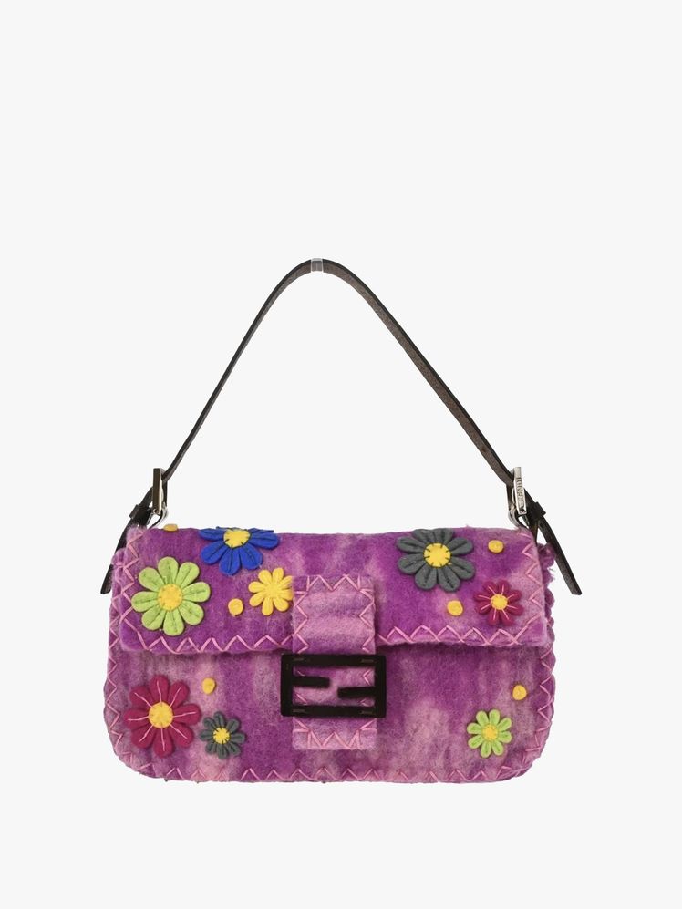 Image may contain: accessories, bag, handbag and wallet