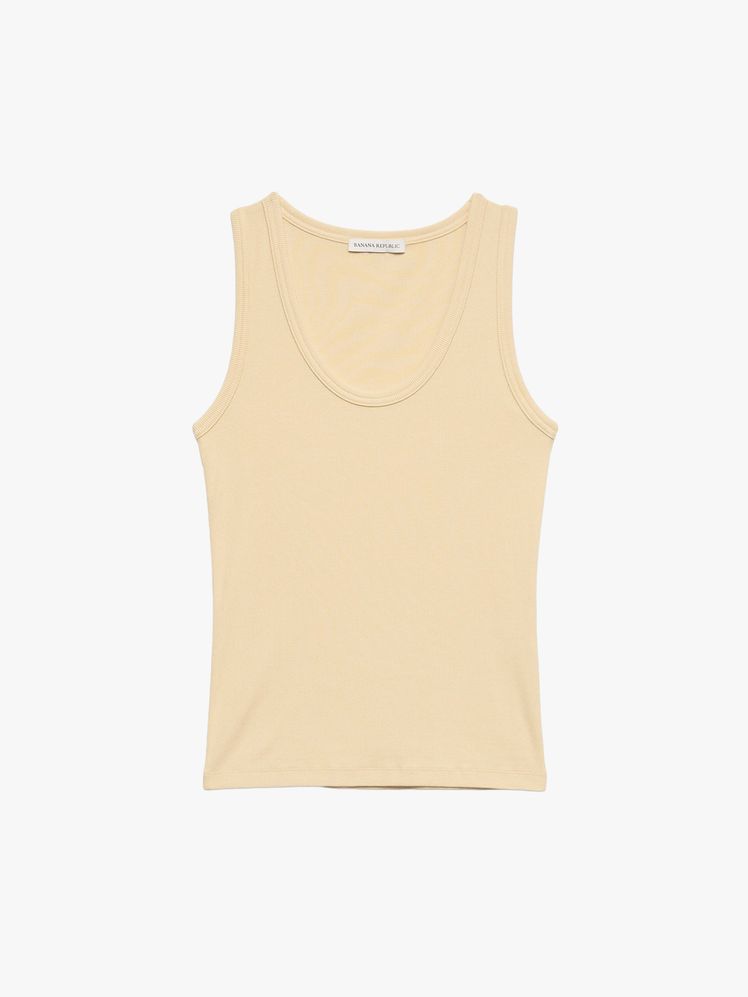 Image may contain: clothes, vest, vest and vest