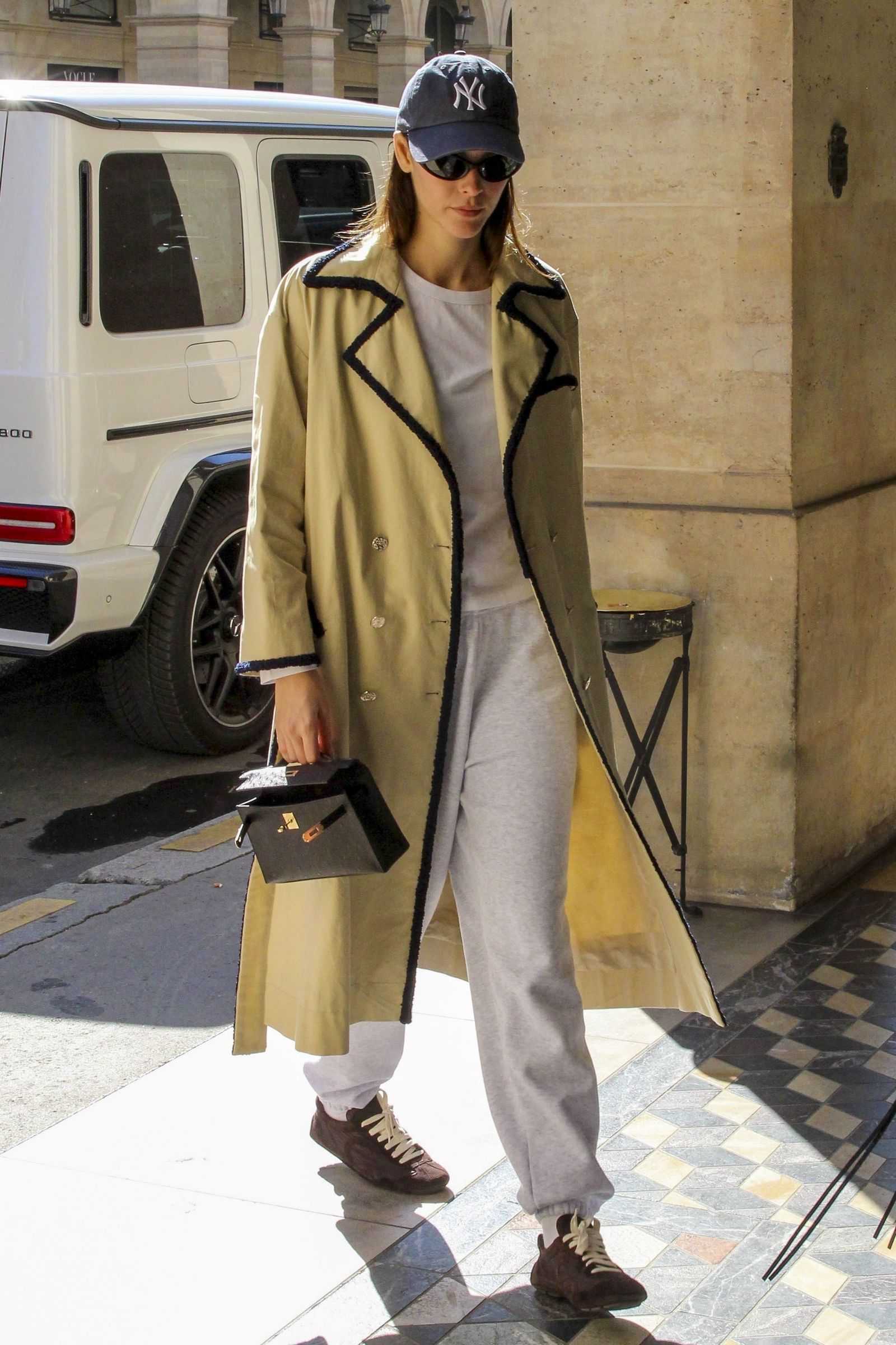 Vittoria Ceretti arrived at the Costes Hotel during Paris Fashion Week, wearing casual clothes