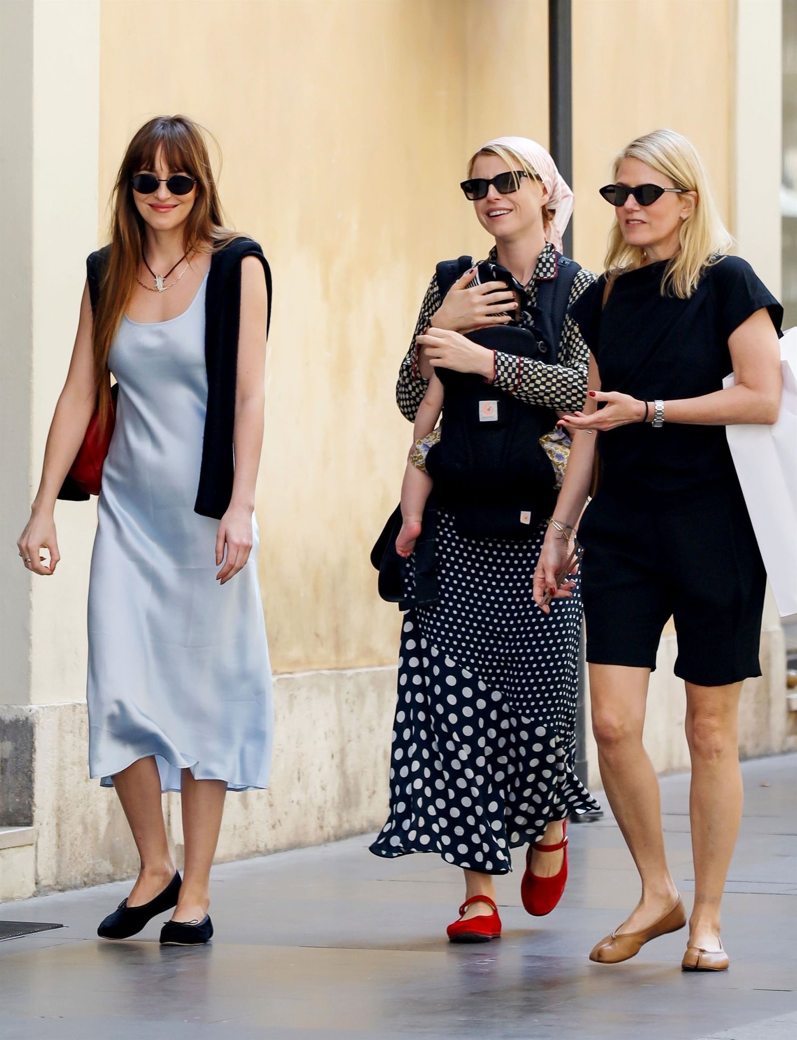 Exclusive Rome Italy Site Must Be Pricing on 18042026 Oscar winning actress Jessie Buckley looks effortless…