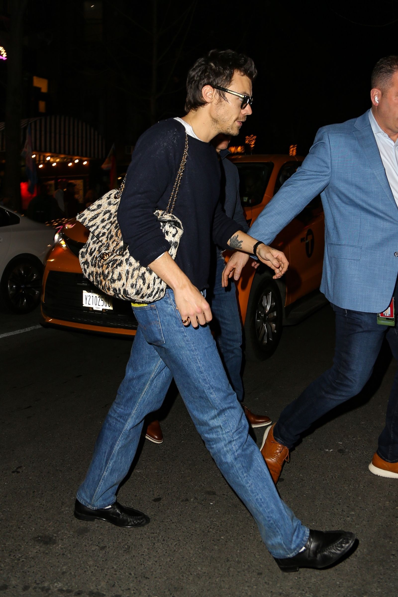 New York NY Harry Styles arrives at Lattanzi Restaurant for his regular Saturday Night Live dinner...