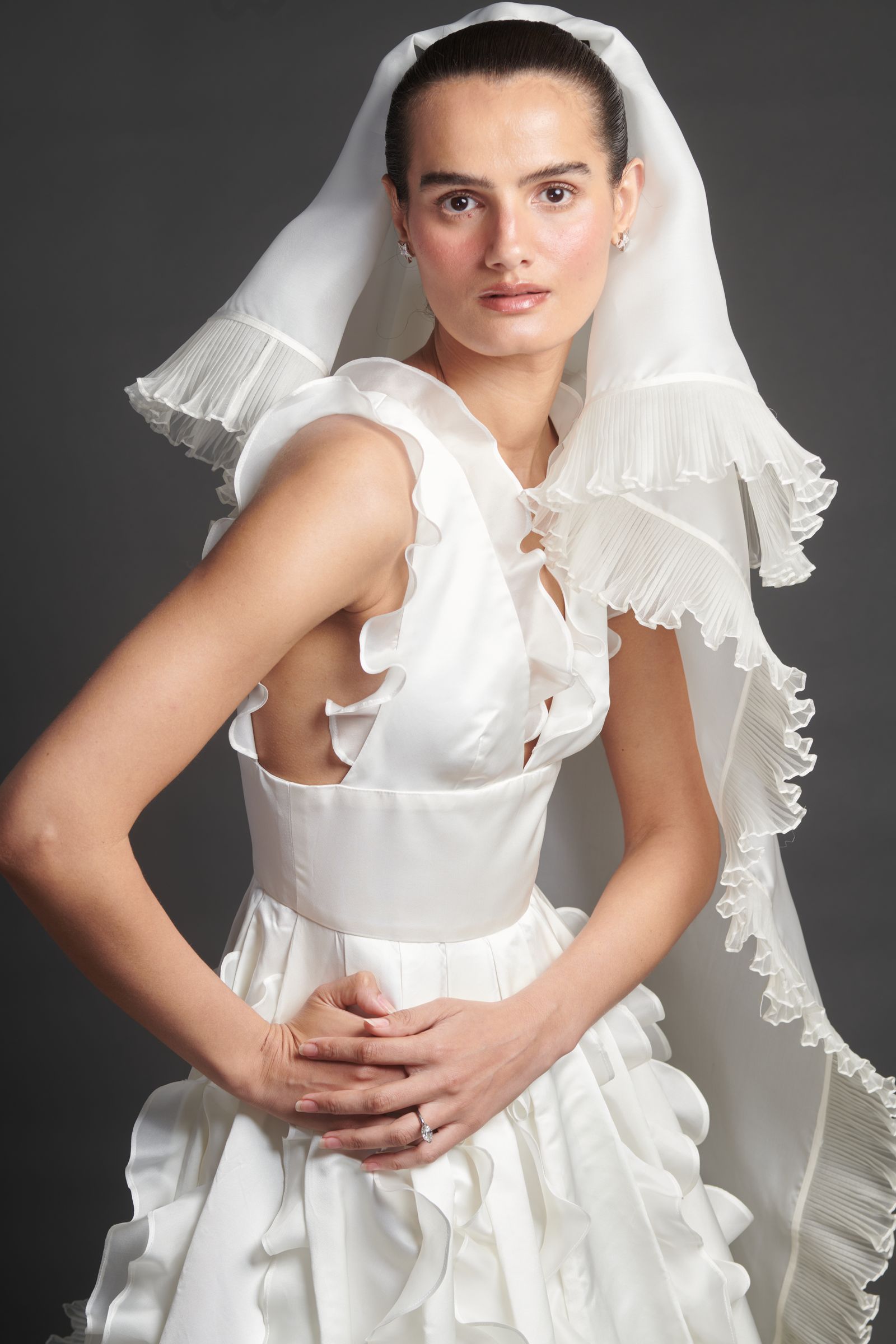 Image may contain Fereshteh Karimi clothing, dresses, fashion, faces, avatars, people photography, portraits and formal wear