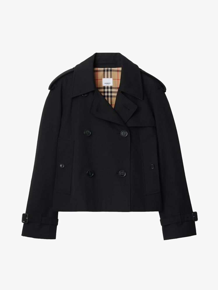 Image may contain: clothes, coats, jackets, coats and windbreakers