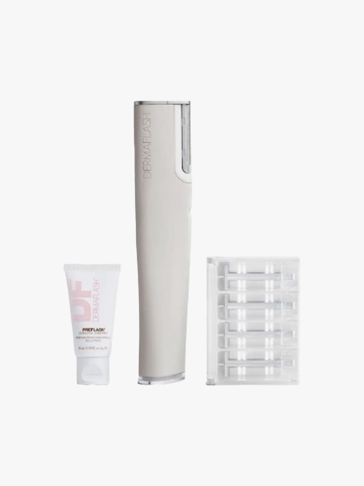 Image may contain: bottle and lotion