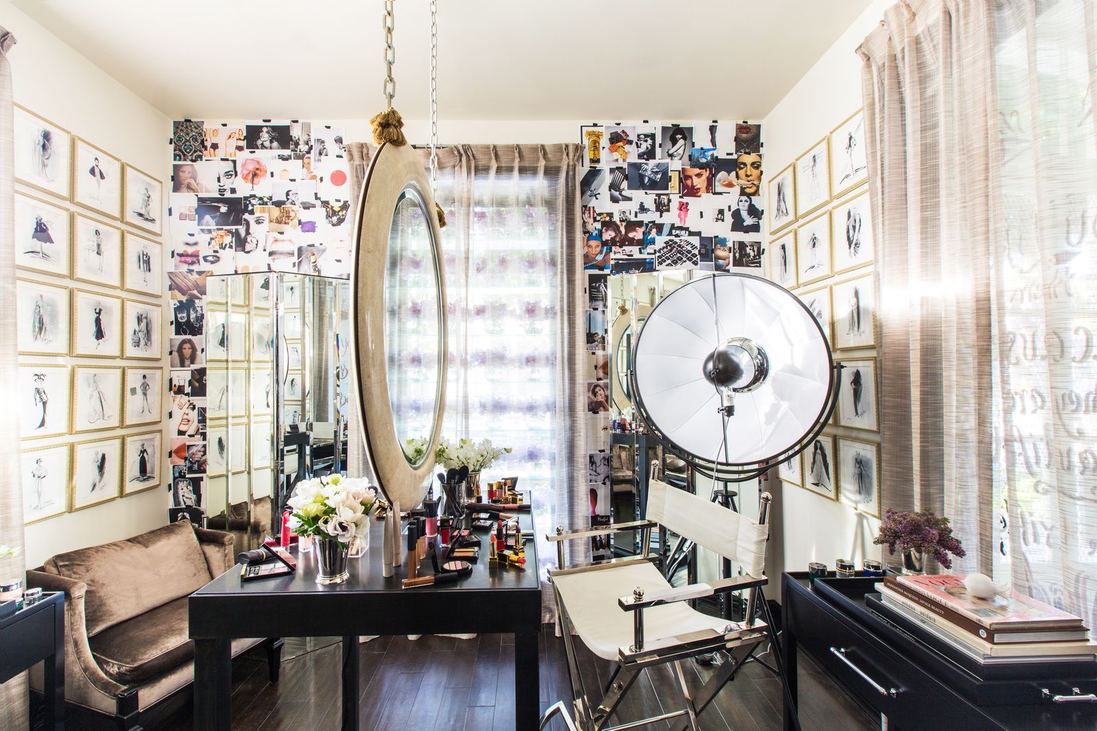 Image may contain Neerja Bhanot Jessica Par Indoors Person Beauty Salon and Barbershop