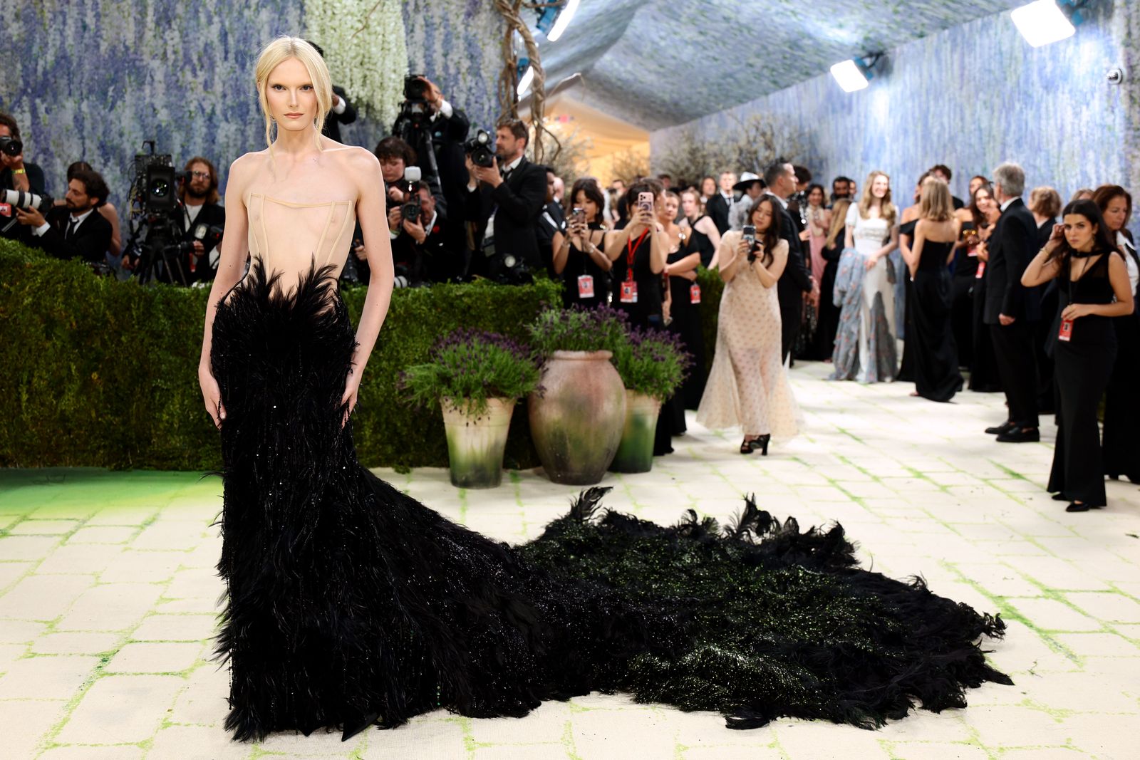 On May 4 in New York, Alex Consani attended the 2026 Met Gala celebrating the art of costume held at the Metropolitan Museum of Art