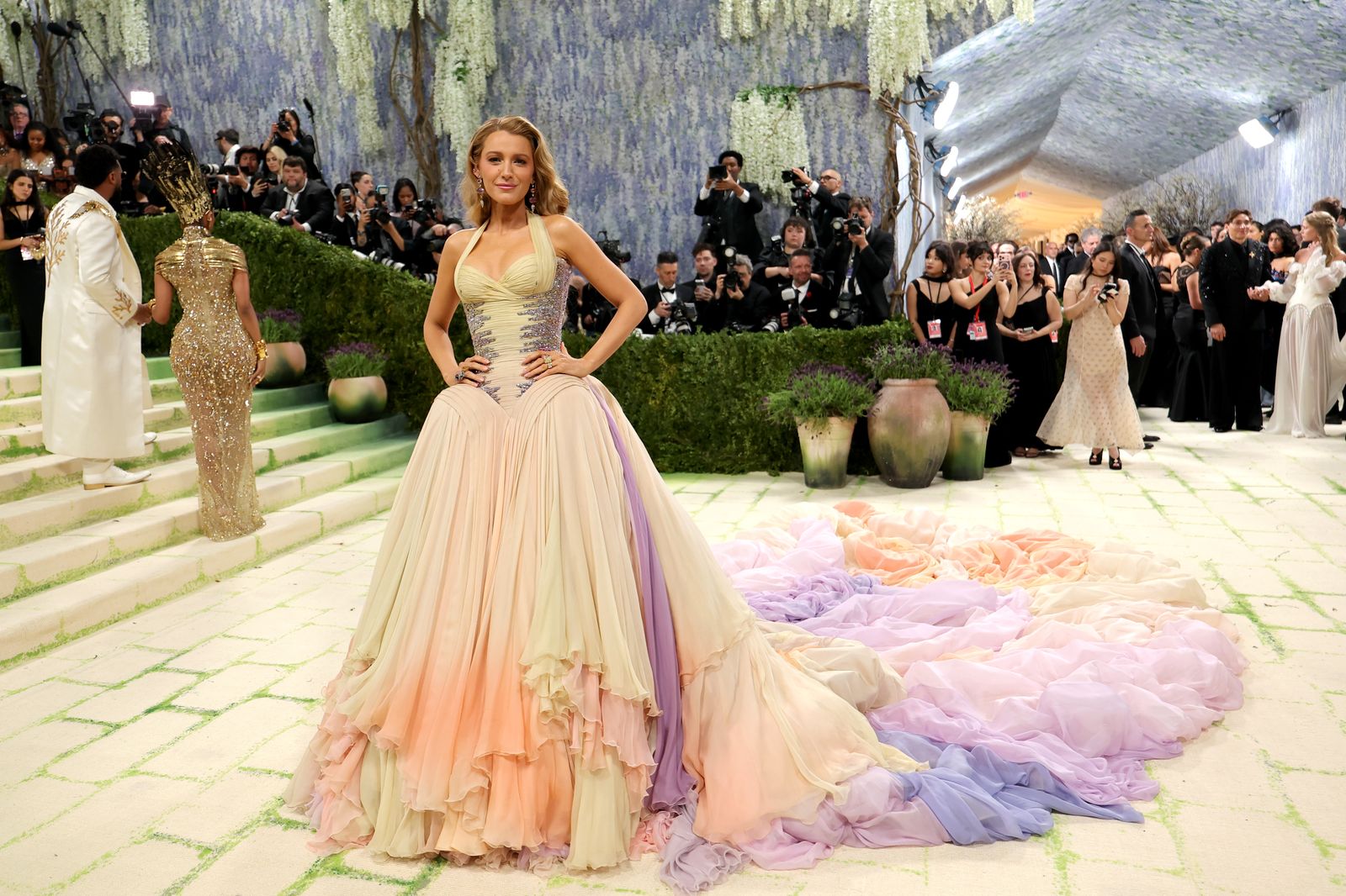Image may contain Blake Lively Luis Aguilar Valencia Lioubov Sokolova Dan Turèll Clothing Dresses and Formalwear